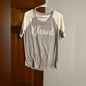 Graphic tee! Comfortable tee